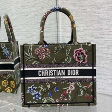 Christian Dior Shopping Bags